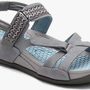 BareTraps Women's, Dalton Sandal Dark Grey 8M - New